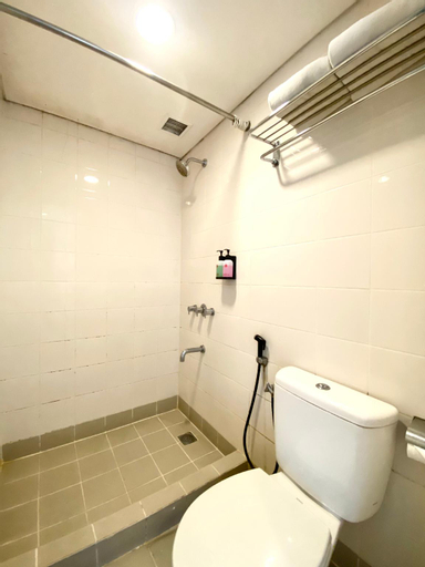 Bathroom 7