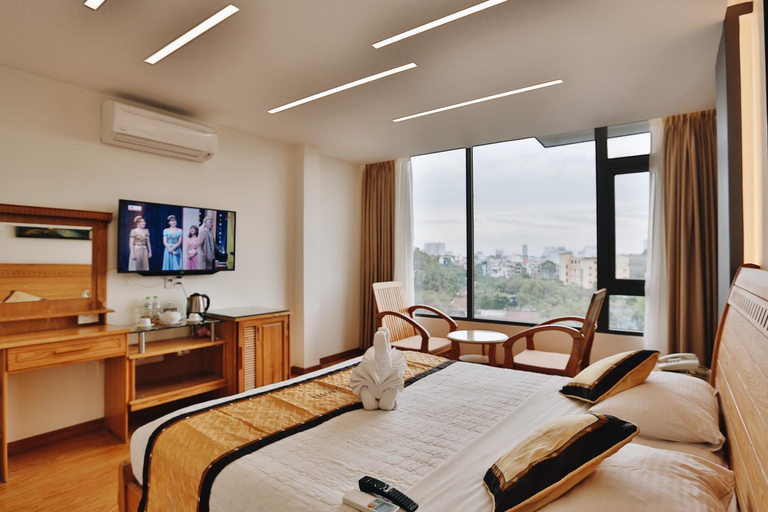 Bedroom 4, Duc Vuong 2 Hotel, District 10