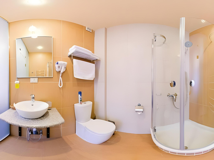 Bathroom 1, Alpen Club, Tashtagol'skiy rayon