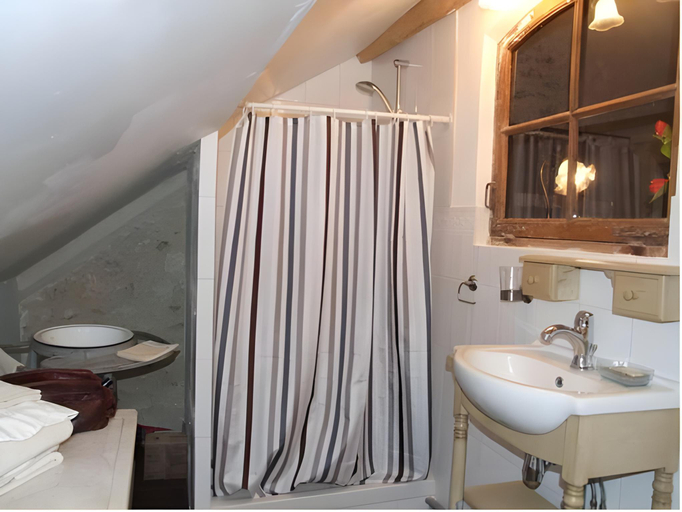 Bathroom 3, Chambres d'Hotes de la Vallee Javot, Seine-et-Marne