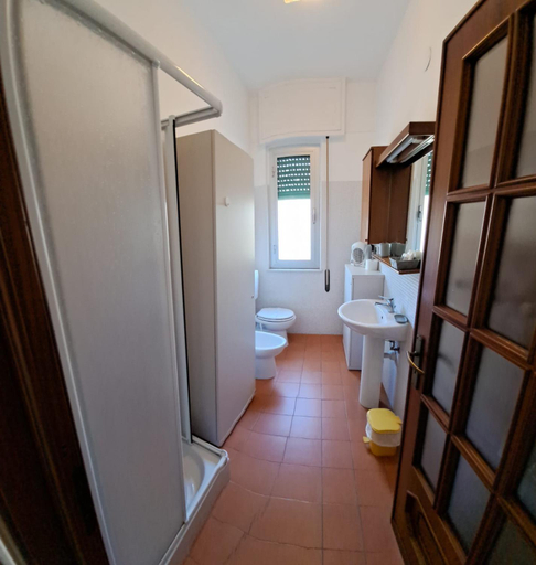 Bedroom 3, B & B di Massimo C, Savona