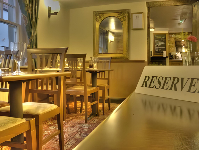 Food & Drinks 3, The Green Dragon, Wiltshire
