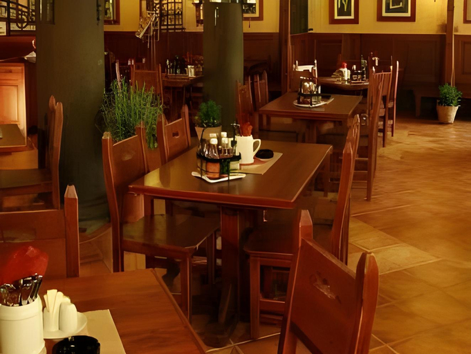 Food & Drinks 2, Hotel Dar, Praha 1
