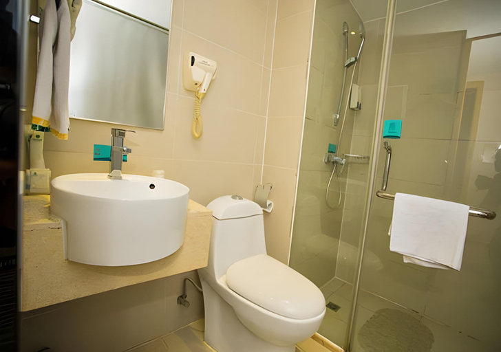 Bathroom 3, City Comfort Inn Wuhan Jiangxia, Wuhan
