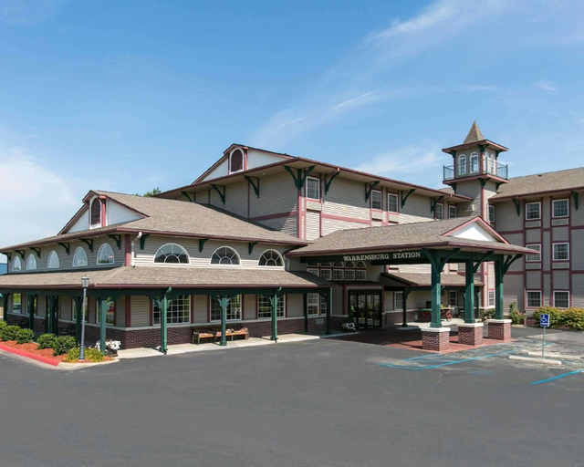 Comfort Inn Warrensburg Station, Johnson