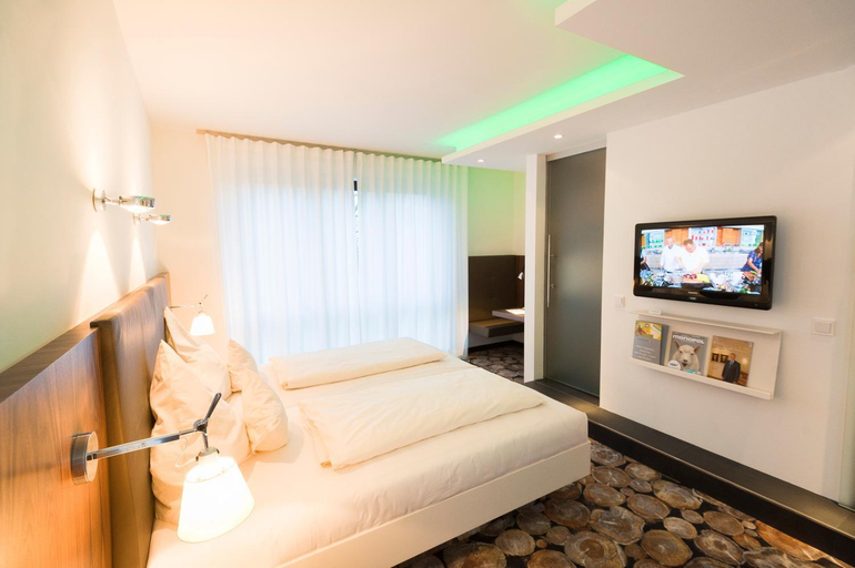 Bedroom 18