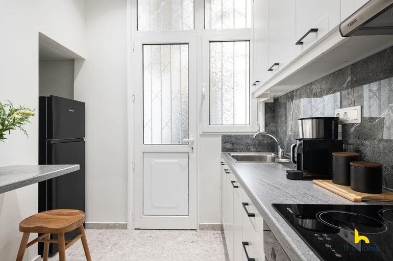 Others 4, 1 Contemporary 2-BDR APT near Kalimarmaro & Alsos Park!, Attica