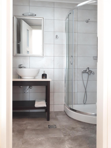 Bathroom 5, Minoica Beach Apartments, Crete
