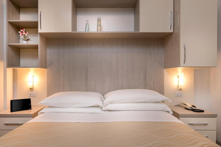 Bedroom 4, Hotel Zenith, Ravenna