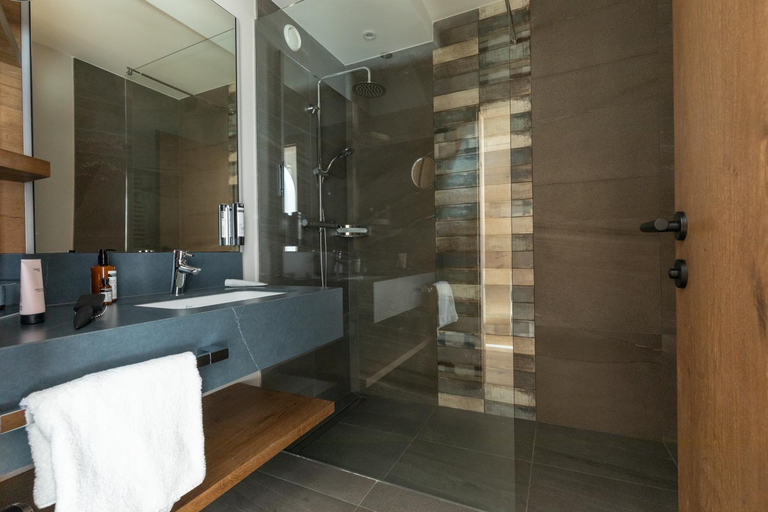 Bathroom, Hotel Seespitz Superior - Adults Only, Innsbruck Land