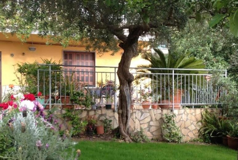 Others 3, B&B dei Fiori, Cosenza