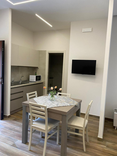 Others 3, Villa Rose Apartments, Salerno