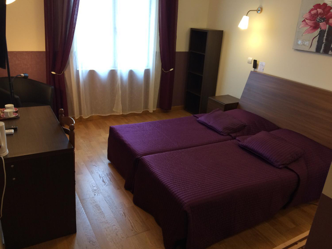 Bedroom 2, Hotel Le Chantoiseau, Meuse