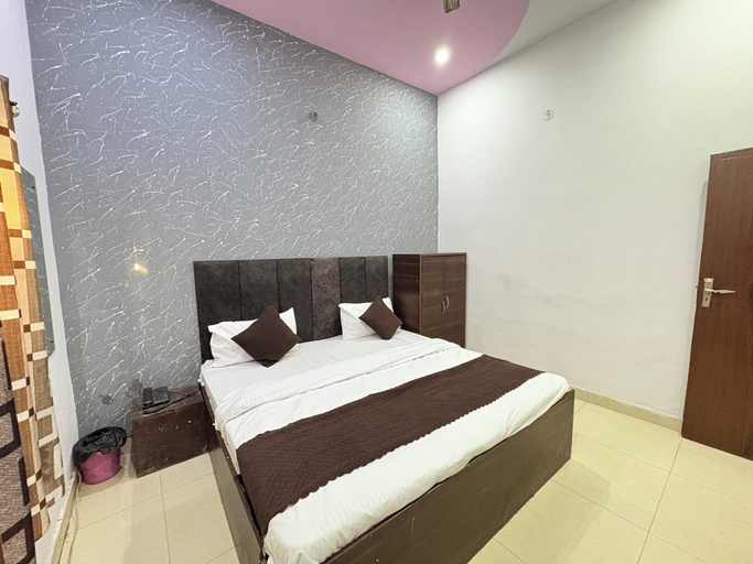 Bedroom 3, The Grand Plaza Agra, Agra