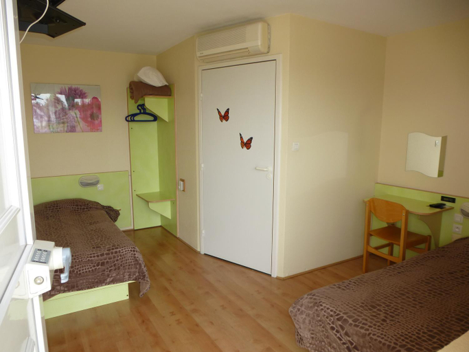 Bedroom 9