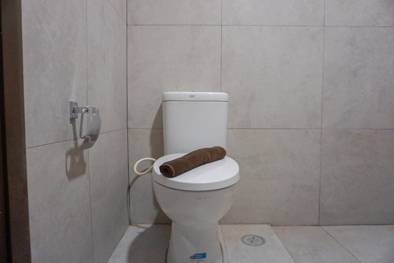 Bedroom 3, Cozy and Simply Studio Apartment Pollux Chadstone By Travelio, Cikarang