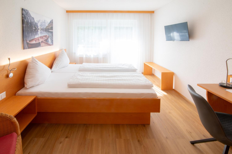 Bedroom 12