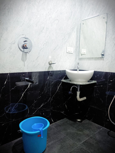 Bathroom 3, R Hotels By Suraj Residency Yercaud, Salem