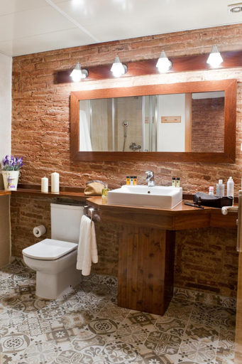 Bathroom 2, Wello Apartments, Barcelona