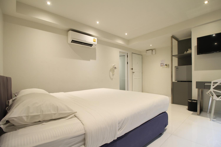 Bedroom 13