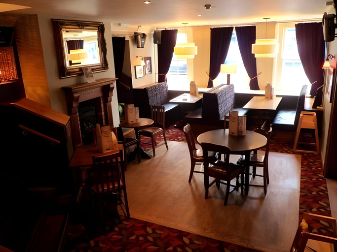 Food & Drinks 4, Ye Olde Griffin, Cambridgeshire