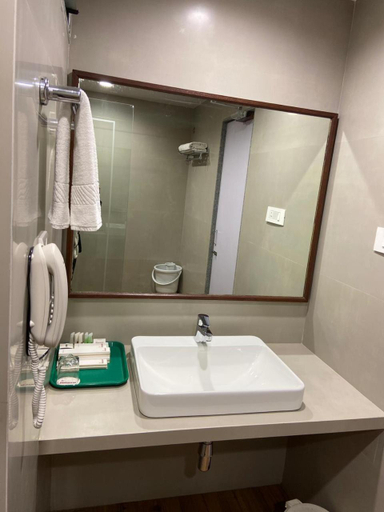 Bathroom 3, Hotel Sadanand, Bharuch