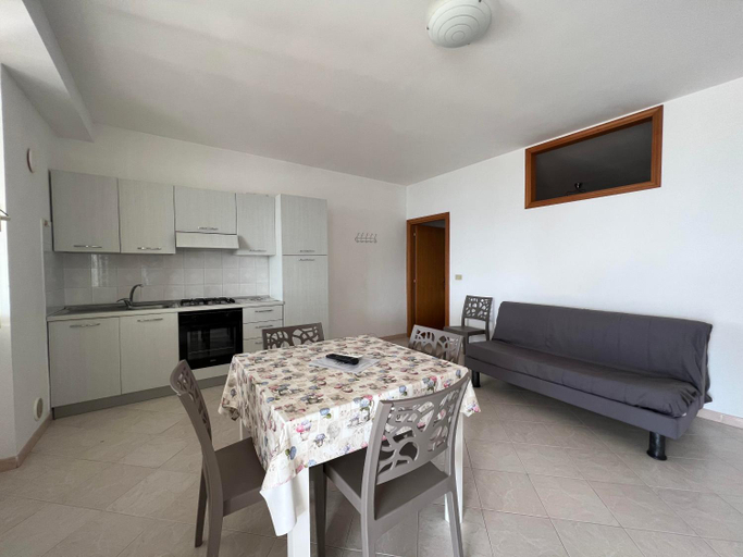 Others 5, Residence Tramonto, Foggia