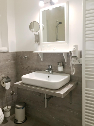 Bathroom 6