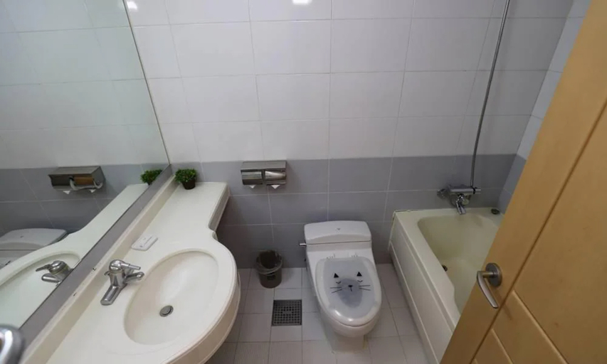 Bathroom 5, Busan Metropolitan City Corporation's Arpina, Haeundae