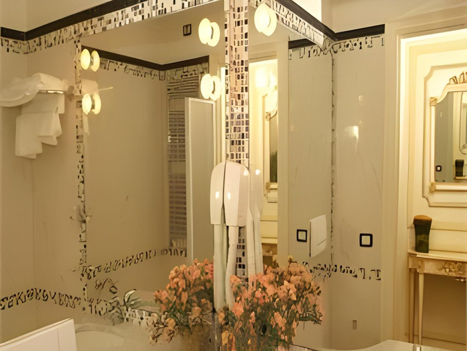 Bathroom 3, Hotel Champagne Palace, Rome