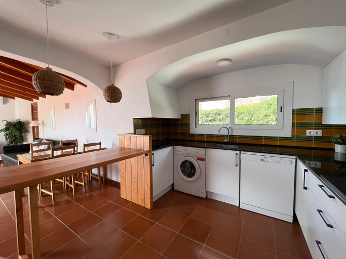 3, Private Apartments Cala Canyelles, Girona