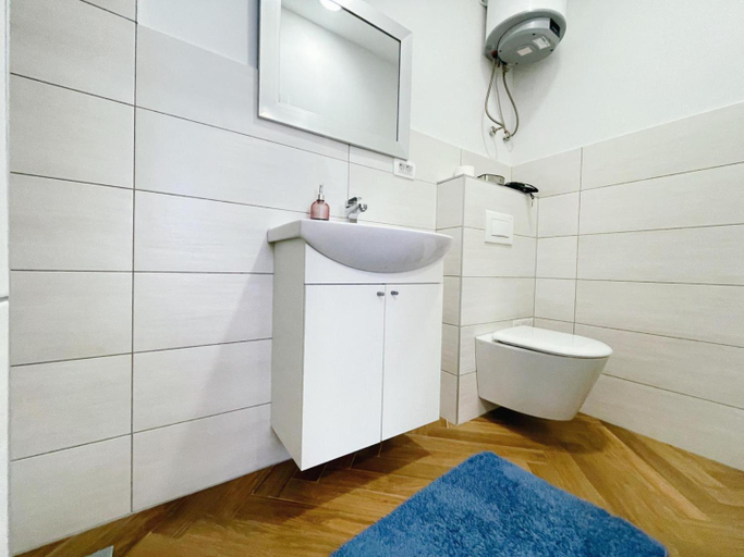 4, Apartment Candy, Pula