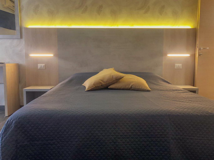 Bedroom 3, The Colours Of Rome, Roma