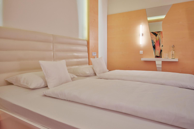 Bedroom 10