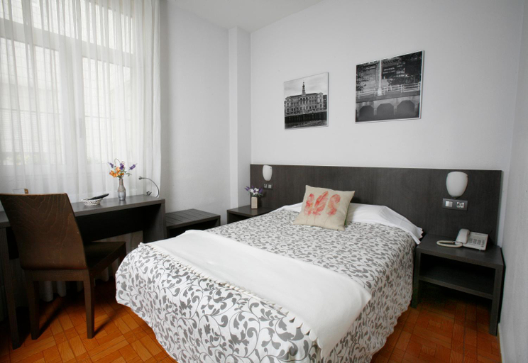 Bedroom 2, Hotel Ripa, Vizcaya