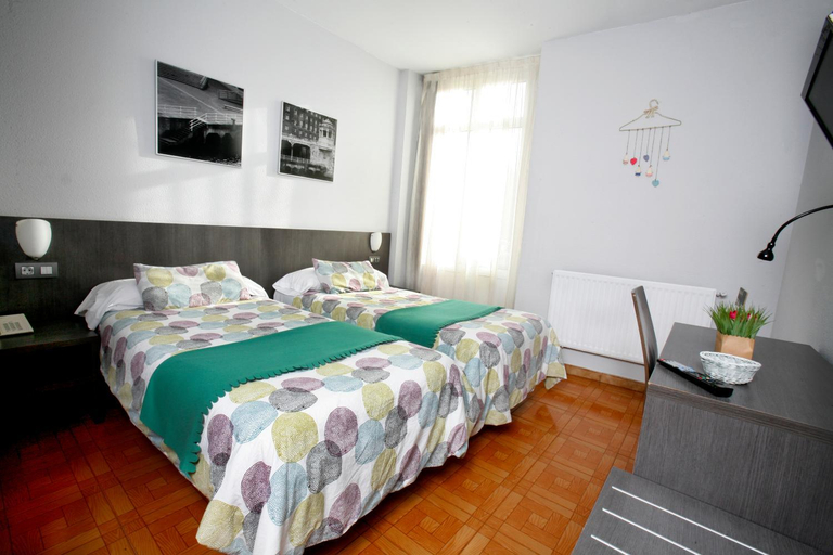 Bedroom 3, Hotel Ripa, Vizcaya