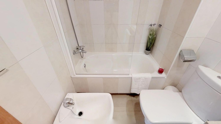 Bathroom 3