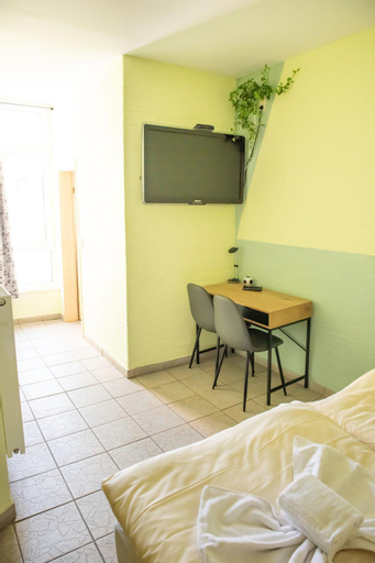 Bedroom 9