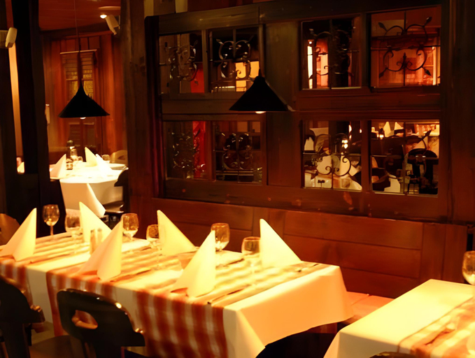 Food & Drinks 2, Hotel Restaurant La Porte d'Octodure, Martigny