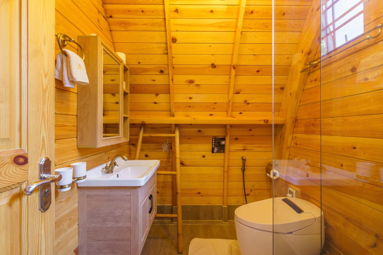 Bathroom 17