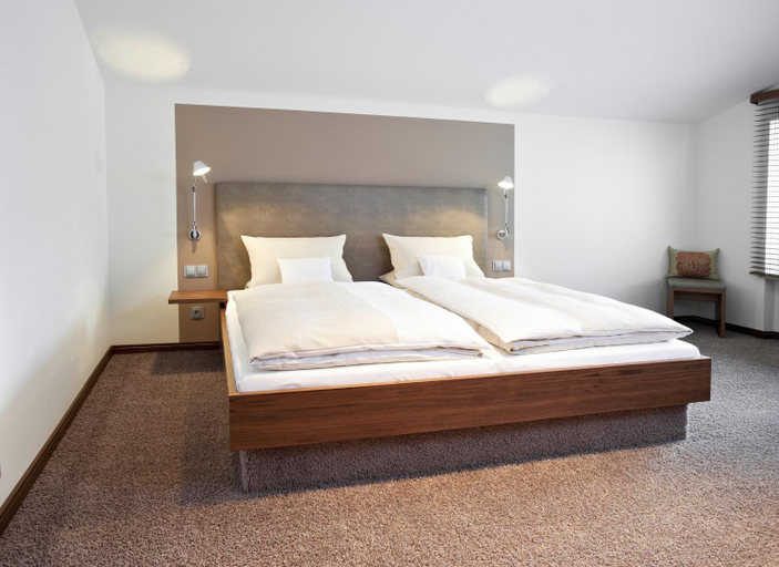 Bedroom, Am Helmwartsturm, Mayen-Koblenz