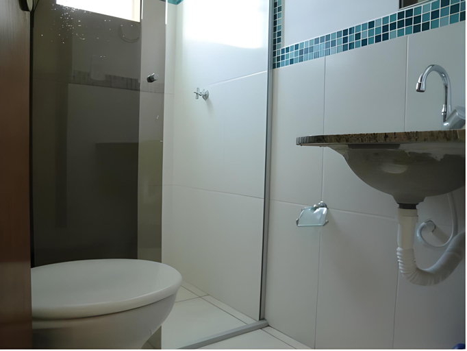Bathroom 3, Casa do Monge Apartments, São Sebastião