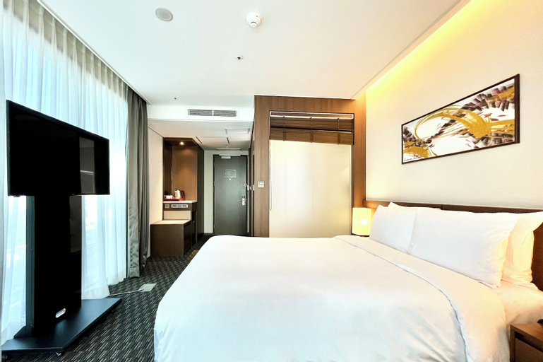 Bedroom 24