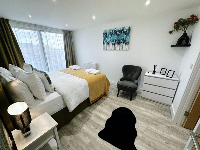 Bedroom 2, The Atlantis - Tower Apartments, Norfolk