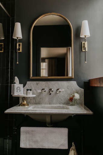 Bathroom 3, HATCHERY HOTEL & EVENT CENTER, La Crosse