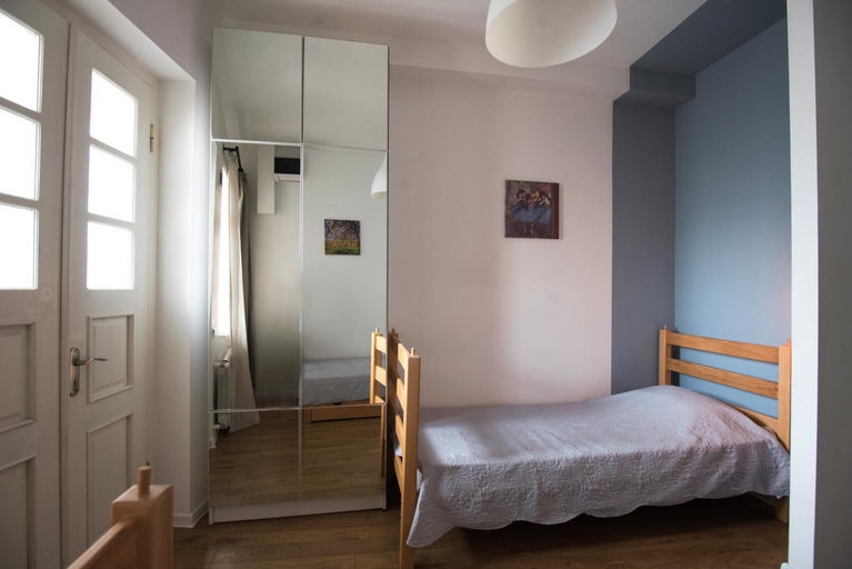 Others 4, Meidan Suites, Tbilisi