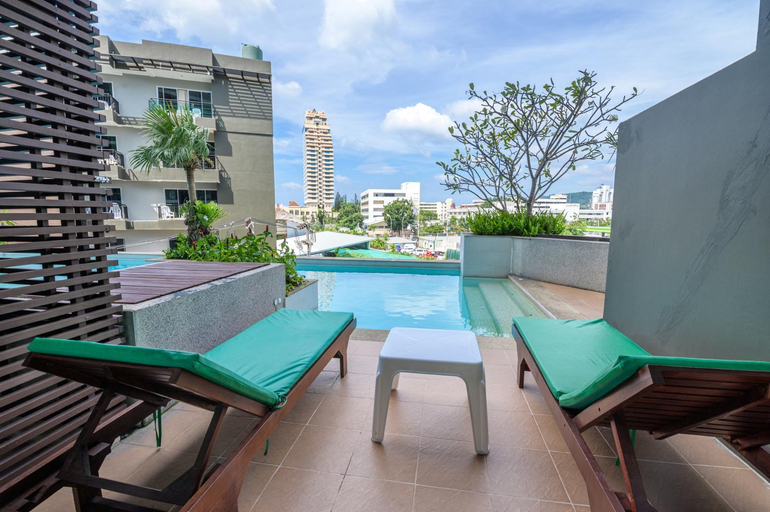 Swimming Pool 11