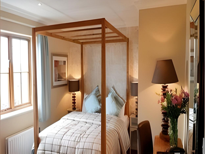 Bedroom 3, Honest Lawyer Hotel, Durham