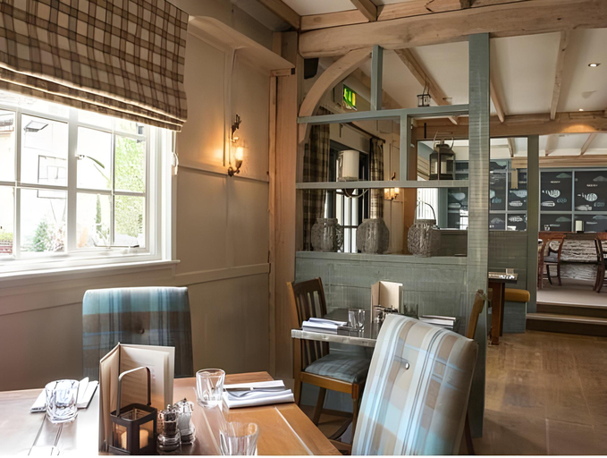 Food & Drinks 4, The White Hart Ford, Wiltshire