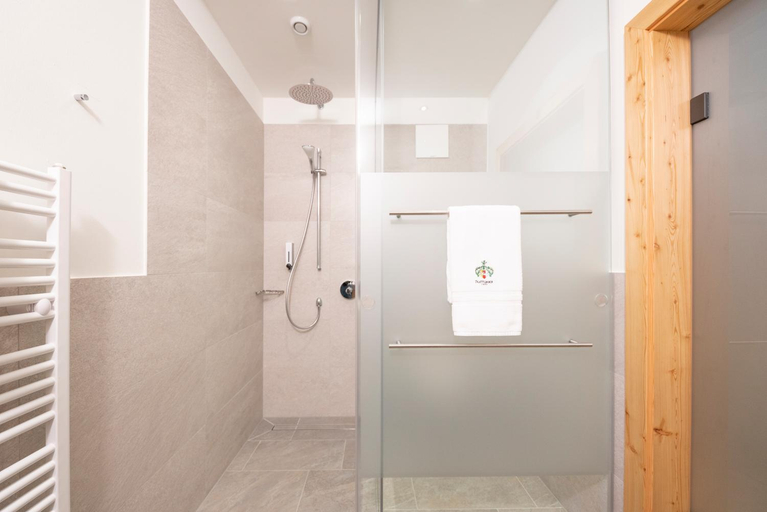 Bathroom 4, Hotel Trattlerhof, Spittal an der Drau
